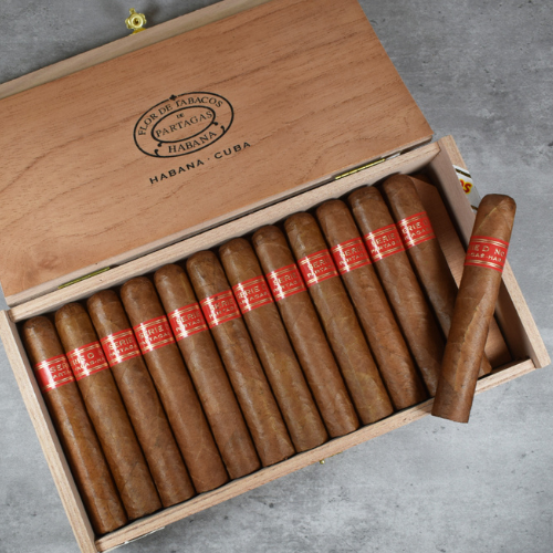 PARTAGAS - SERIE D NO. 4 - Full-Bodied Iconic Cuban Robusto | Cigars Canada Delivery | CIgarHaus